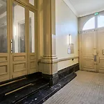 아파트 Sous Les Combles Cote Rue, Parking Gratuit
